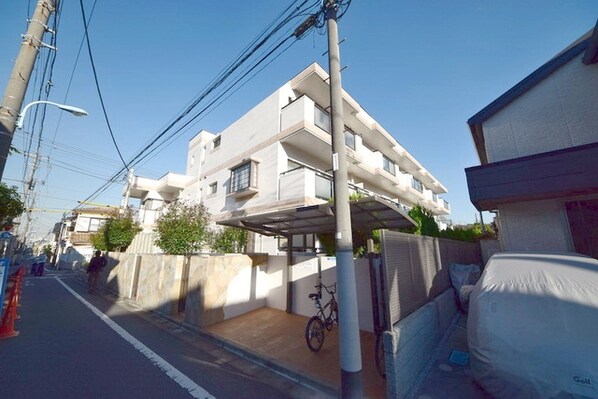 マリンコートの物件外観写真